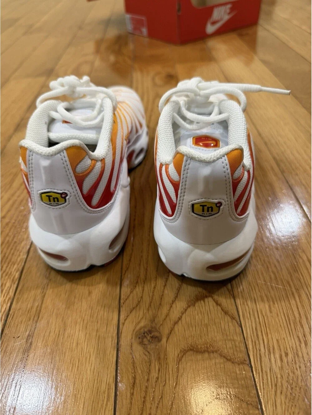 Size 4.5 Y (GS) Nike Air Max Plus 'White Lava' FN3857-100 (kids)